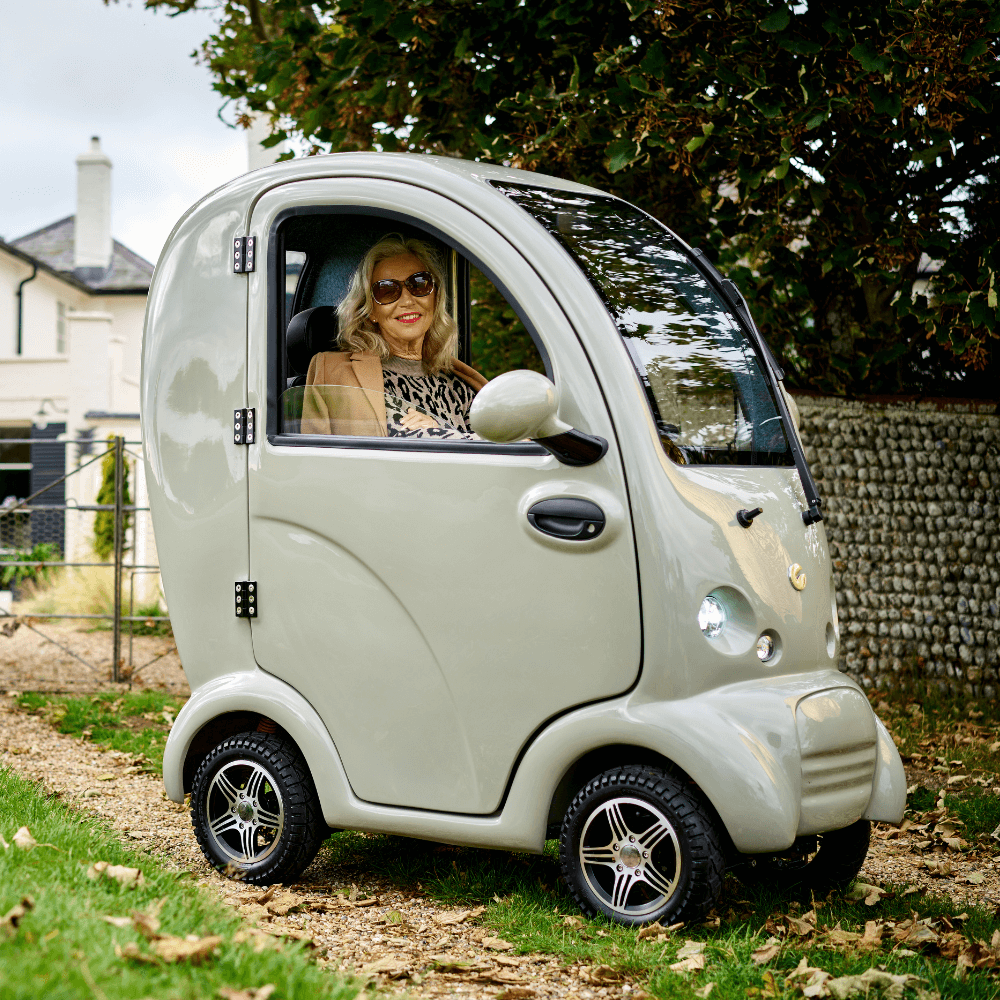 Scooterpac Cabin Car - Image 3