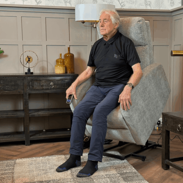LuXe Lilybrooke Single Motor Riser Recliner