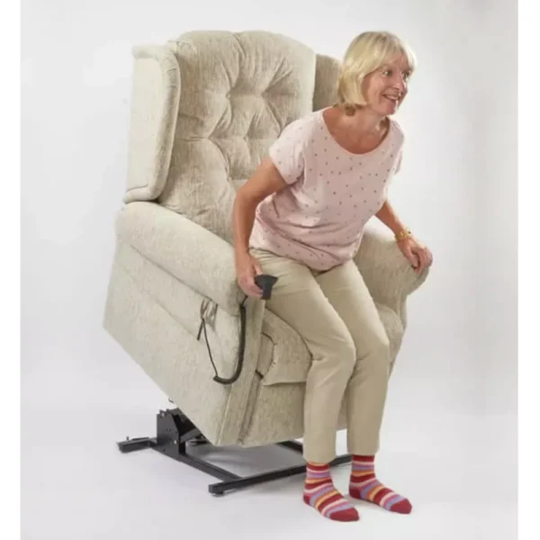 Primacare Aberdare Riser Recliner Chair