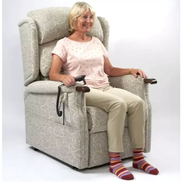 Primacare Denbigh Knuckle Sofa - Image 3