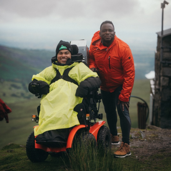 Maxwell at Summit for Know No Bounds
