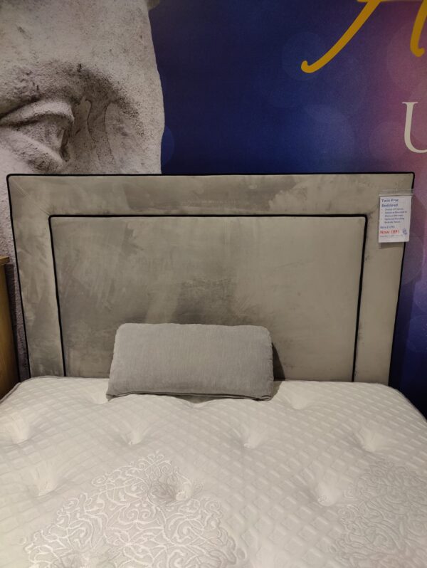 (EX-DEMO) Twin Pipe Bed Stand Celebrity - Image 2