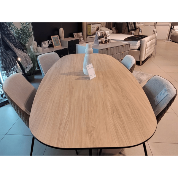 (EX-DEMO) Oval Dining Table