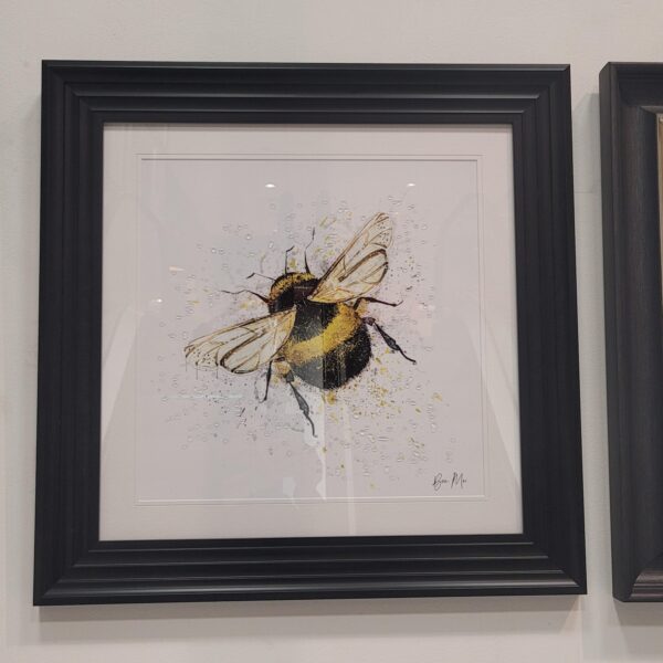 (EX DEMO) Wall Art - Bee Resting