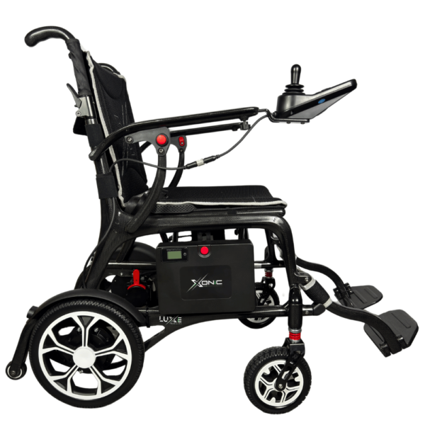 LuXe Mobility Xonic Carbon Fibre Folding Powerchair - Image 4