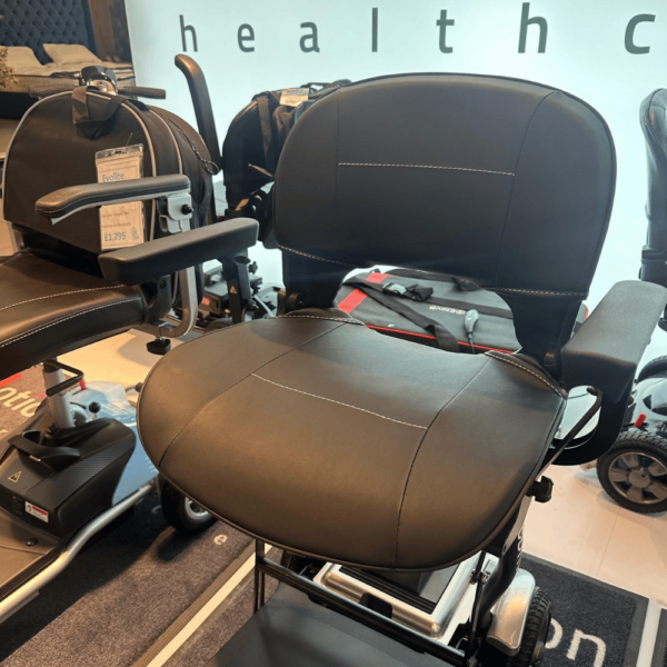 (Ex-Demo) Motion Healthcare eDrive Mobility Scooter - Image 3