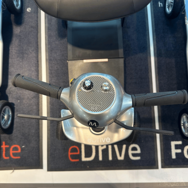(Ex-Demo) Motion Healthcare eDrive Mobility Scooter - Image 4