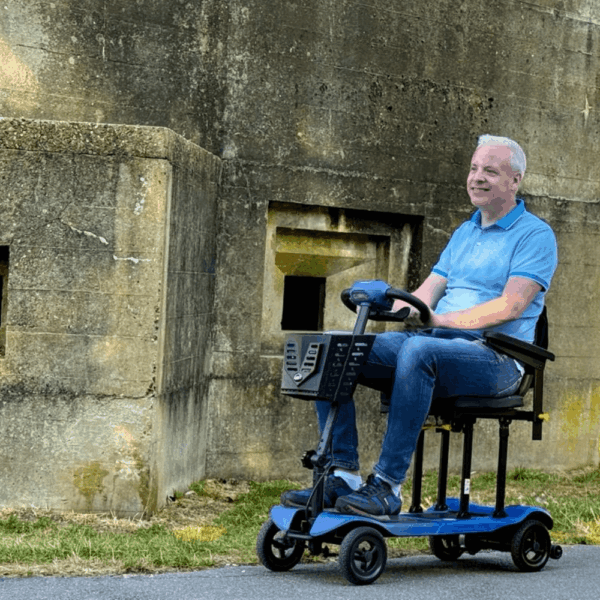 LuXe Mobility AtomiX Folding Mobility Scooter - Image 3