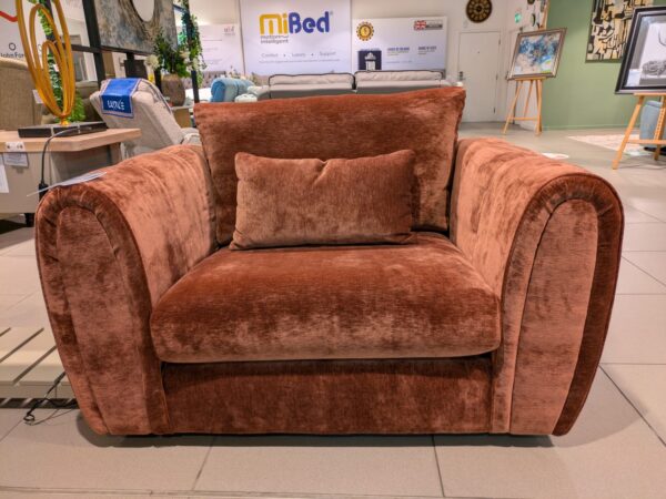 (EX DEMO) Alana Love Chair