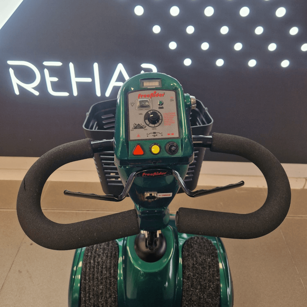 (Pre-Loved) Shoprider Mayfair Deluxe - Image 3